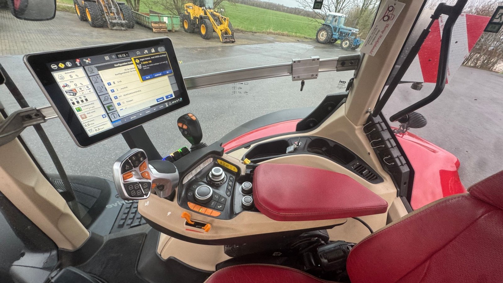 Traktor van het type Case IH OPTUM 300 CVX AFS CONNECT KUN 2600 TIMER OG MED DET NYE MODEL FØREHUS!, Gebrauchtmaschine in Nørager (Foto 19)