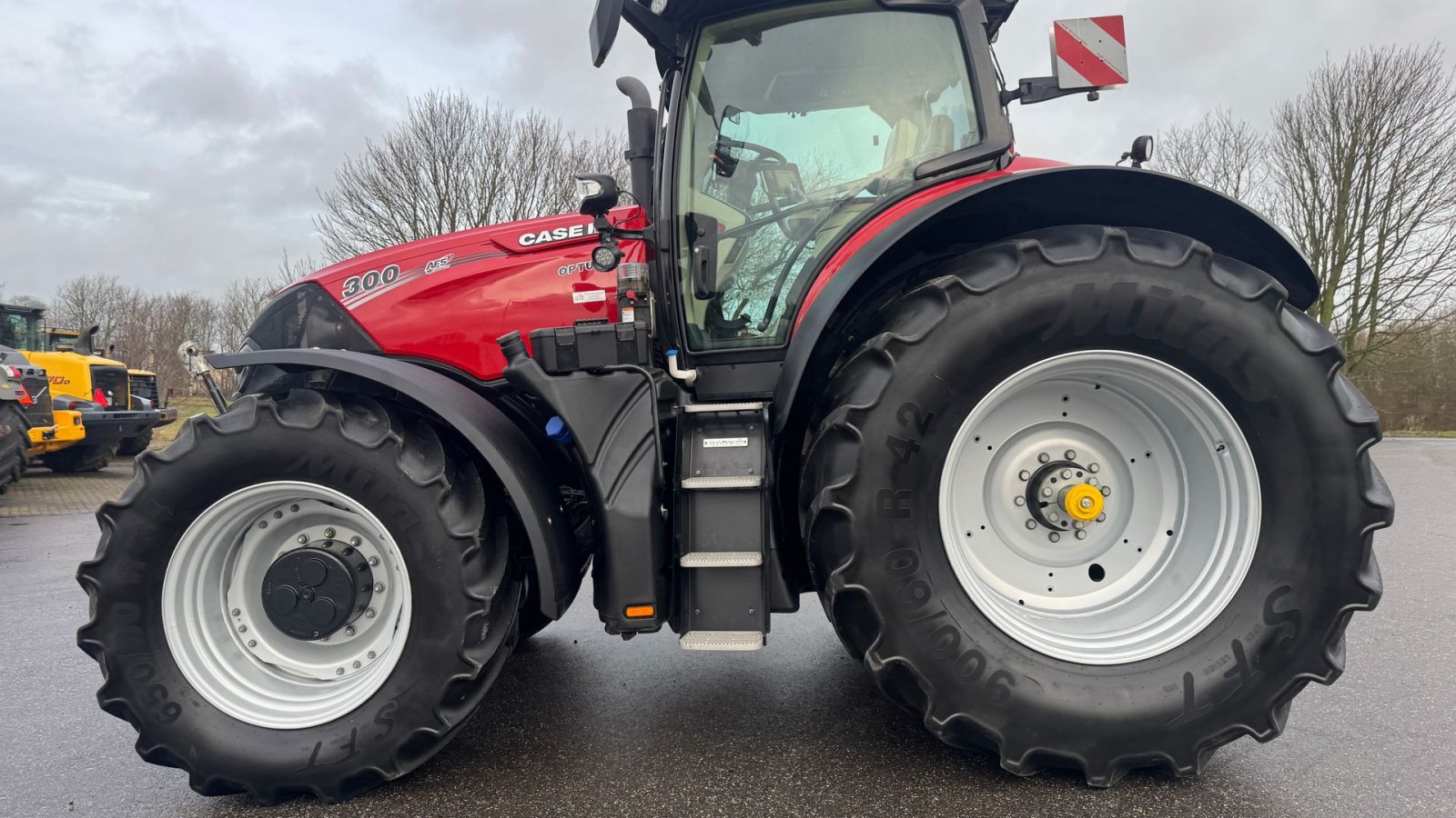 Traktor van het type Case IH OPTUM 300 CVX AFS CONNECT KUN 2600 TIMER OG MED DET NYE MODEL FØREHUS!, Gebrauchtmaschine in Nørager (Foto 4)