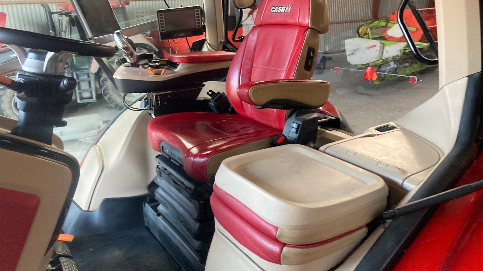 Traktor des Typs Case IH Optum 300 CVX Ny kabine og med lav timetal, Gebrauchtmaschine in Vejle (Bild 2)