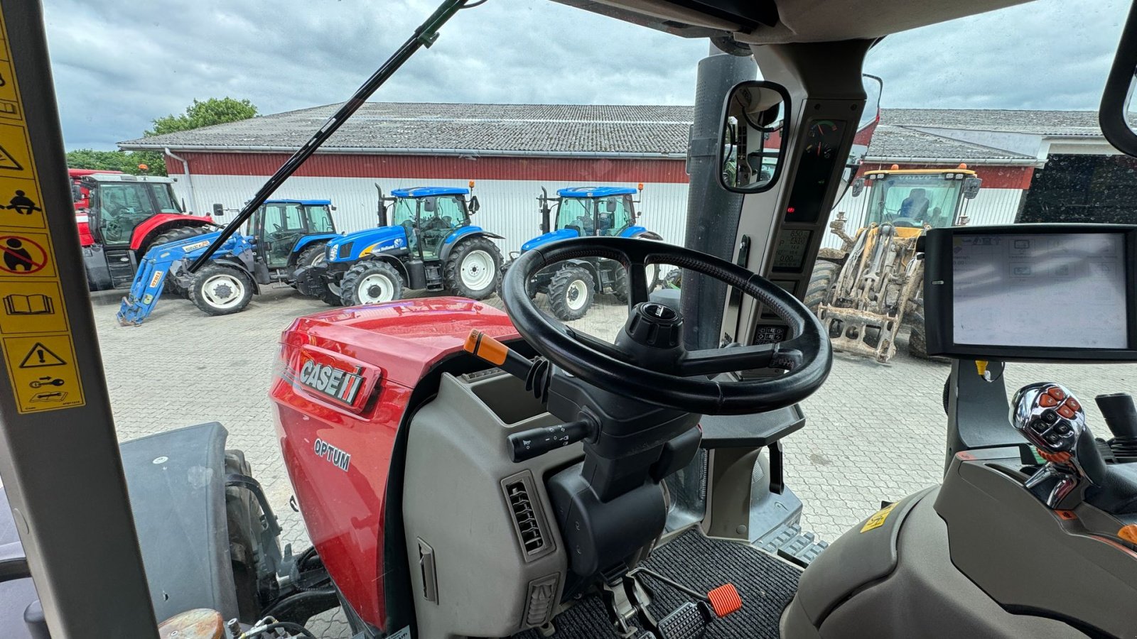 Traktor tip Case IH Optum 300 CVX PÅ VEJ HJEM!, Gebrauchtmaschine in Nørager (Poză 18)