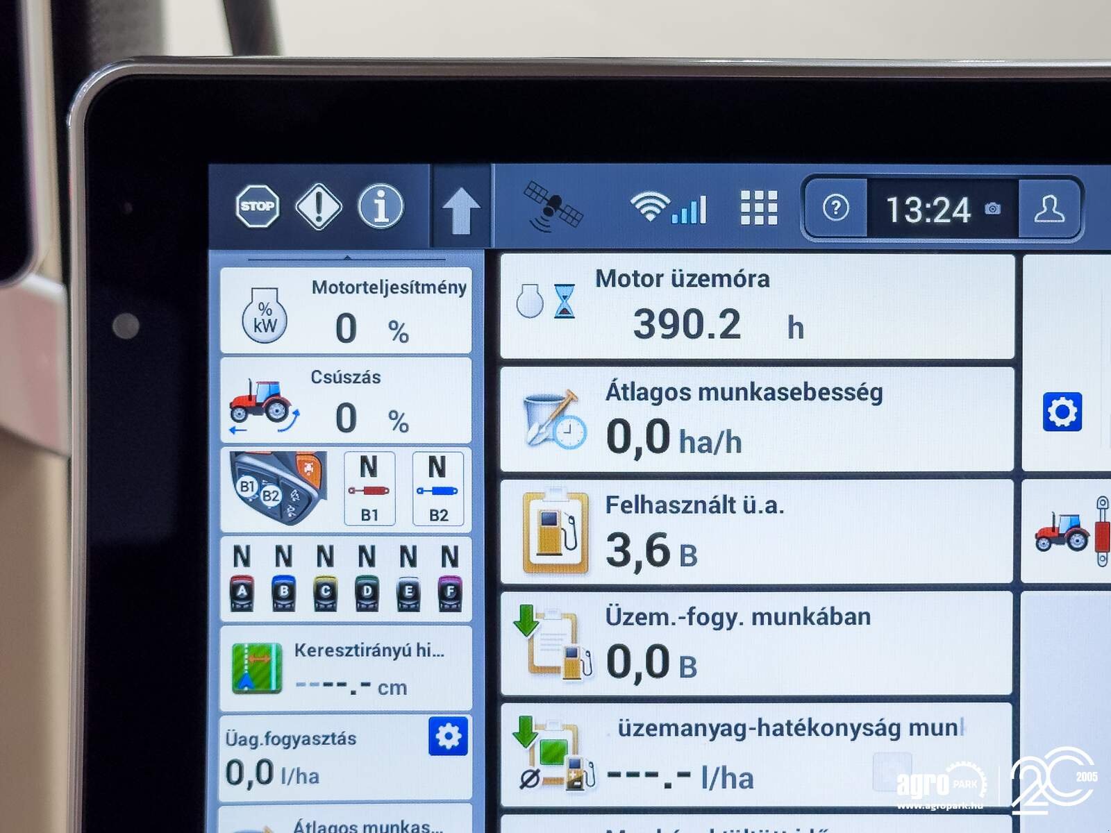 Traktor des Typs Case IH Optum 300 CVX, Gebrauchtmaschine in Csengele (Bild 10)