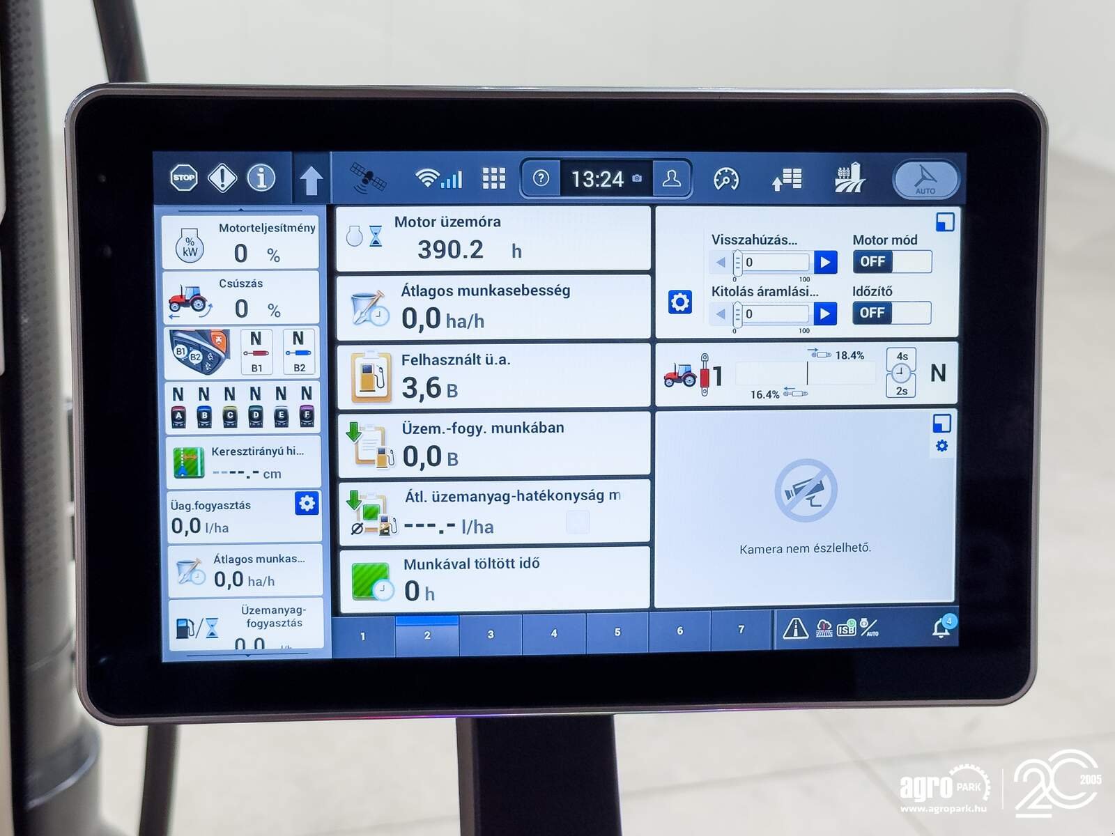 Traktor des Typs Case IH Optum 300 CVX, Gebrauchtmaschine in Csengele (Bild 18)