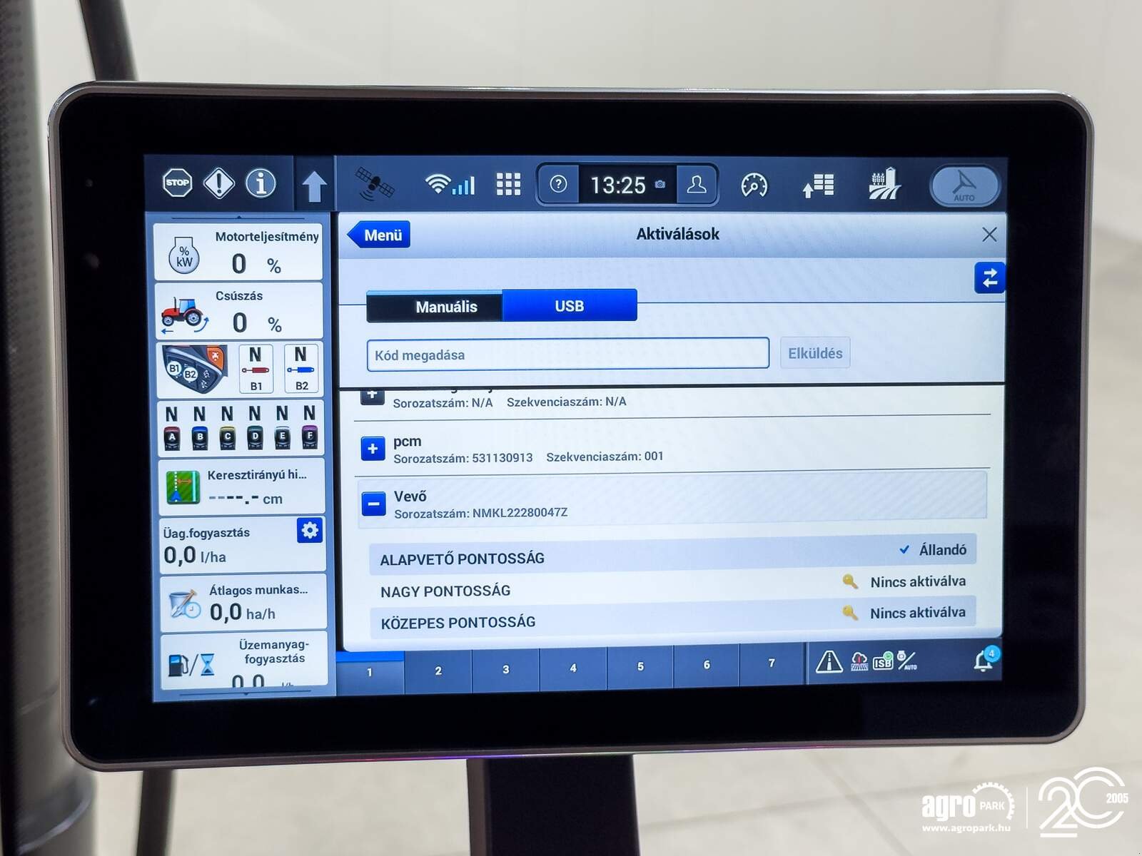 Traktor des Typs Case IH Optum 300 CVX, Gebrauchtmaschine in Csengele (Bild 23)