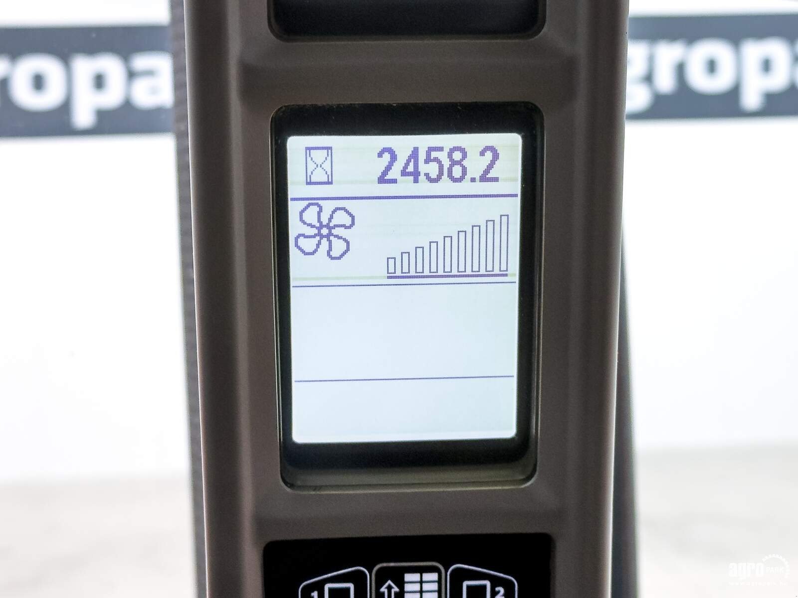 Traktor van het type Case IH Optum 300 CVX, Gebrauchtmaschine in Csengele (Foto 10)