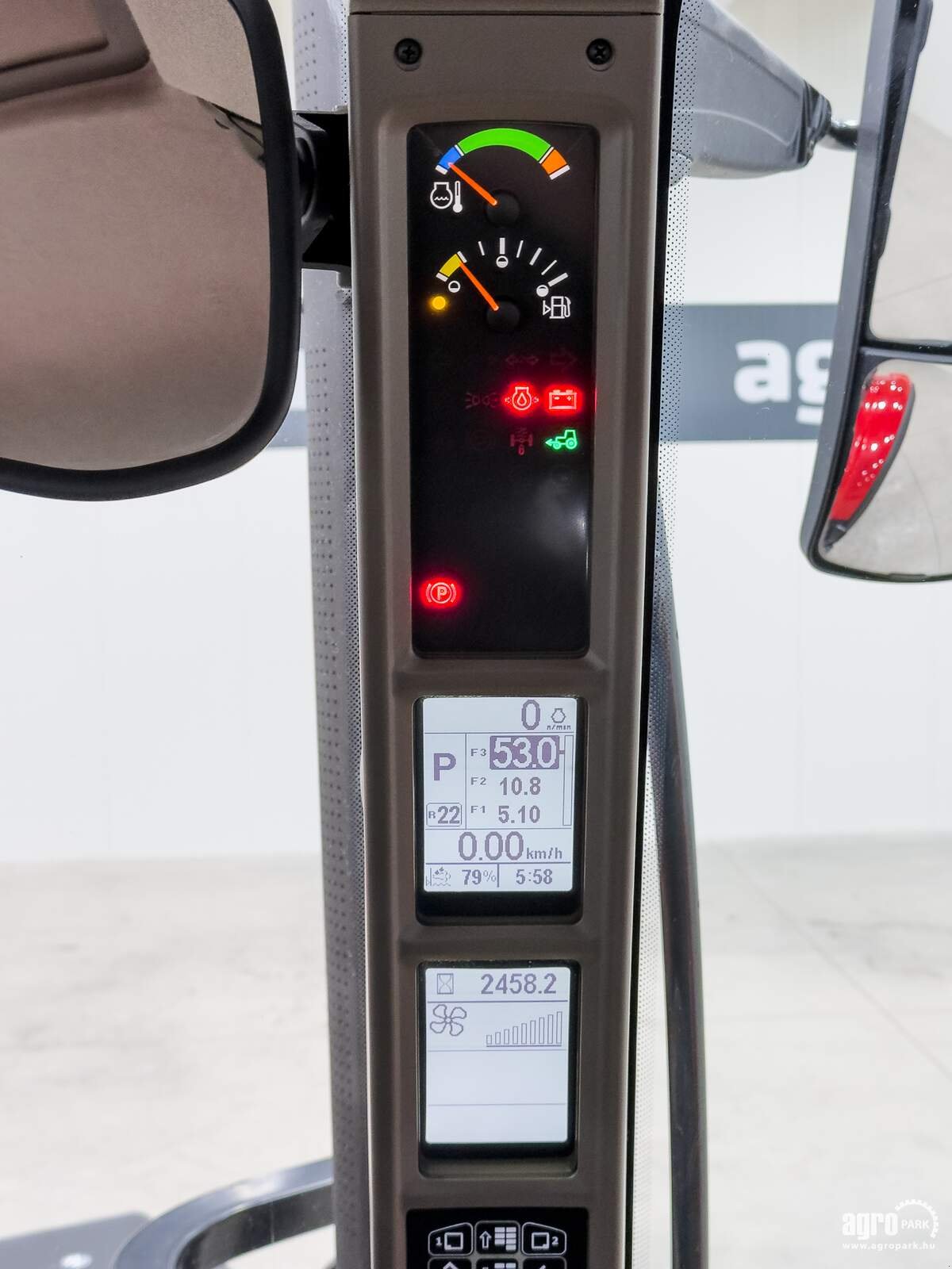 Traktor van het type Case IH Optum 300 CVX, Gebrauchtmaschine in Csengele (Foto 22)