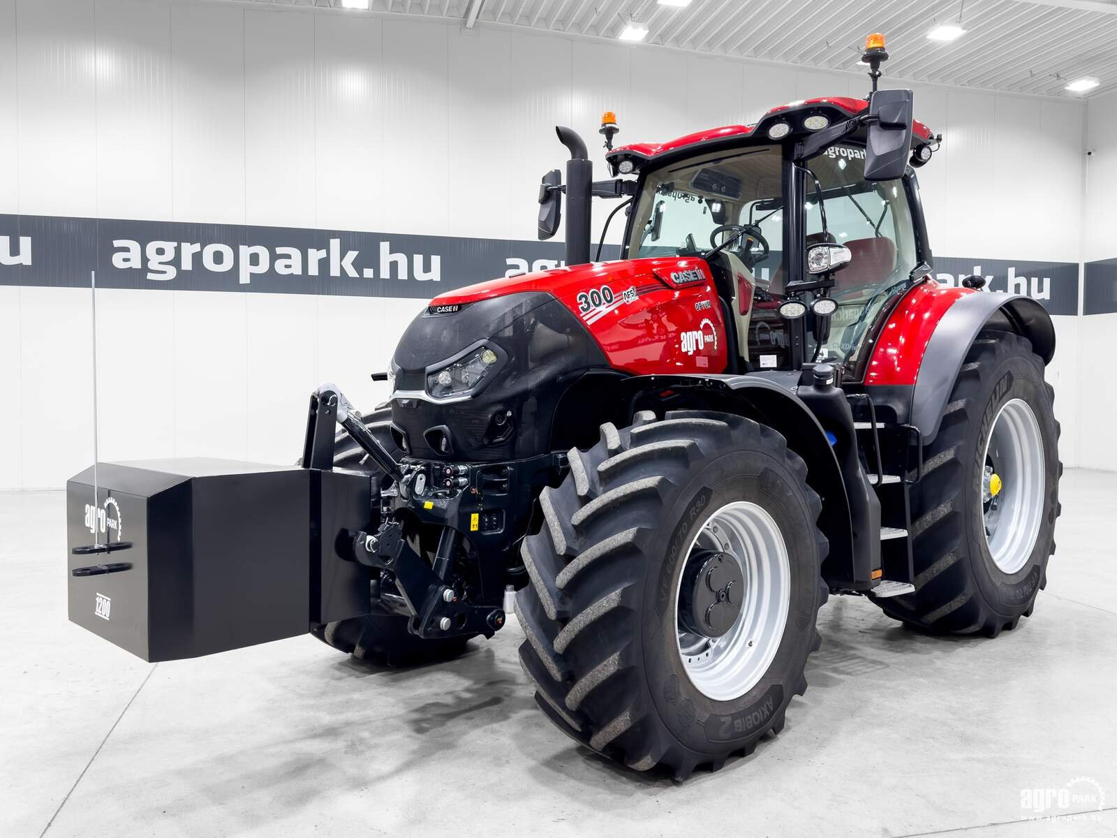 Traktor des Typs Case IH Optum 300 CVX, Gebrauchtmaschine in Csengele (Bild 1)