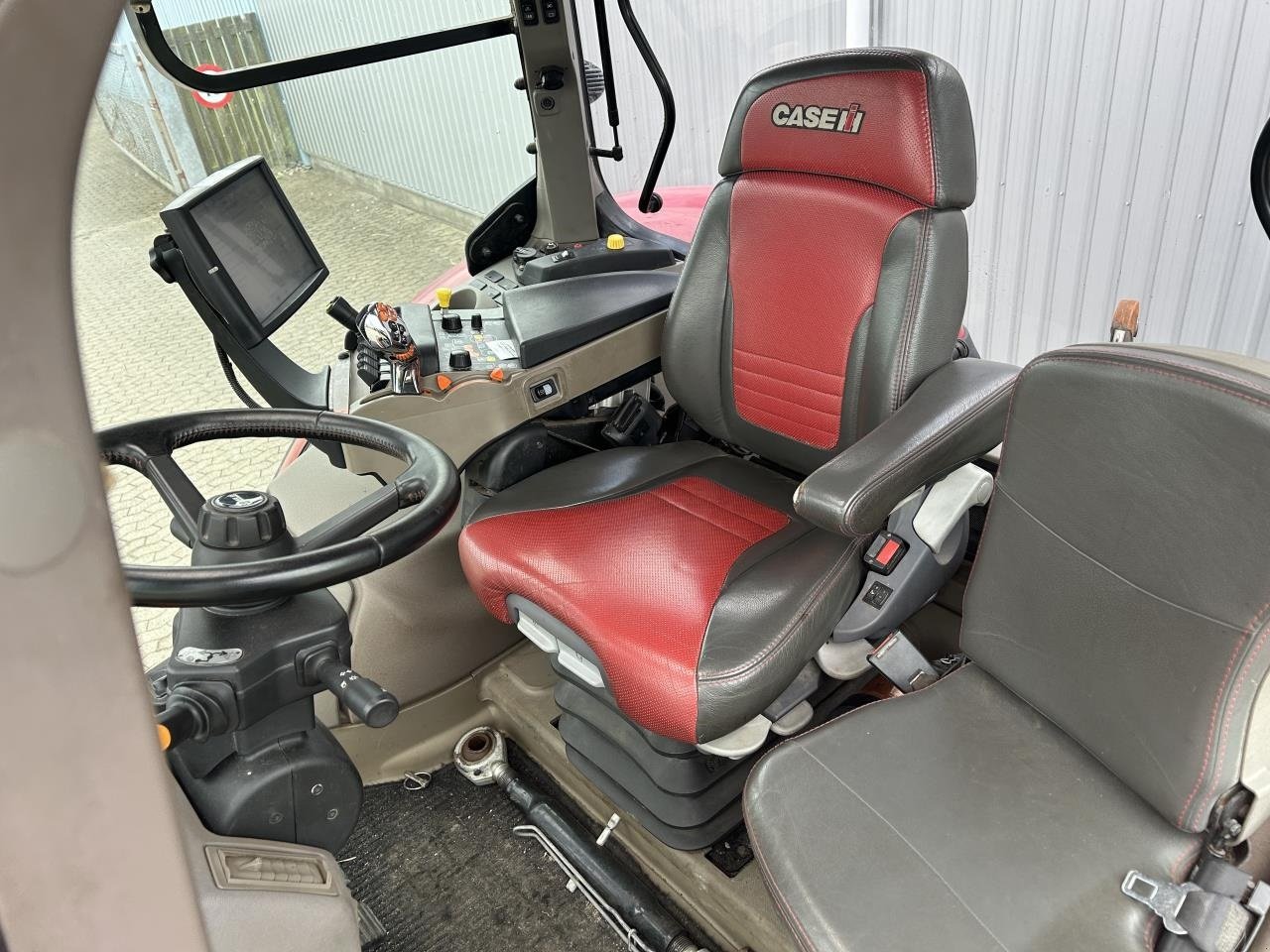 Traktor des Typs Case IH OPTUM 300 CVX, Gebrauchtmaschine in Bramming (Bild 3)