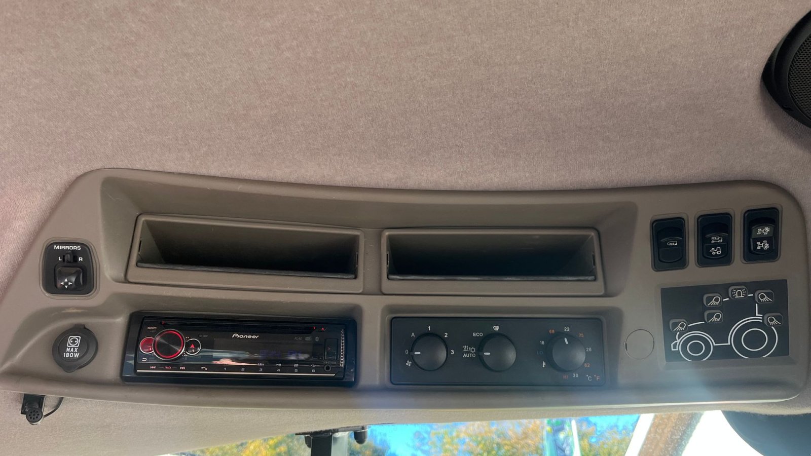 Traktor of the type Case IH OPTUM 300 CVXDRIVE Traktor., Gebrauchtmaschine in Spøttrup (Picture 14)