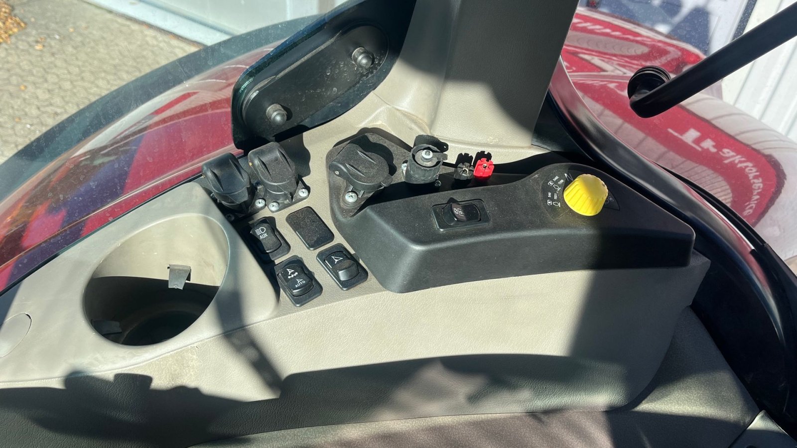 Traktor of the type Case IH OPTUM 300 CVXDRIVE Traktor., Gebrauchtmaschine in Spøttrup (Picture 15)