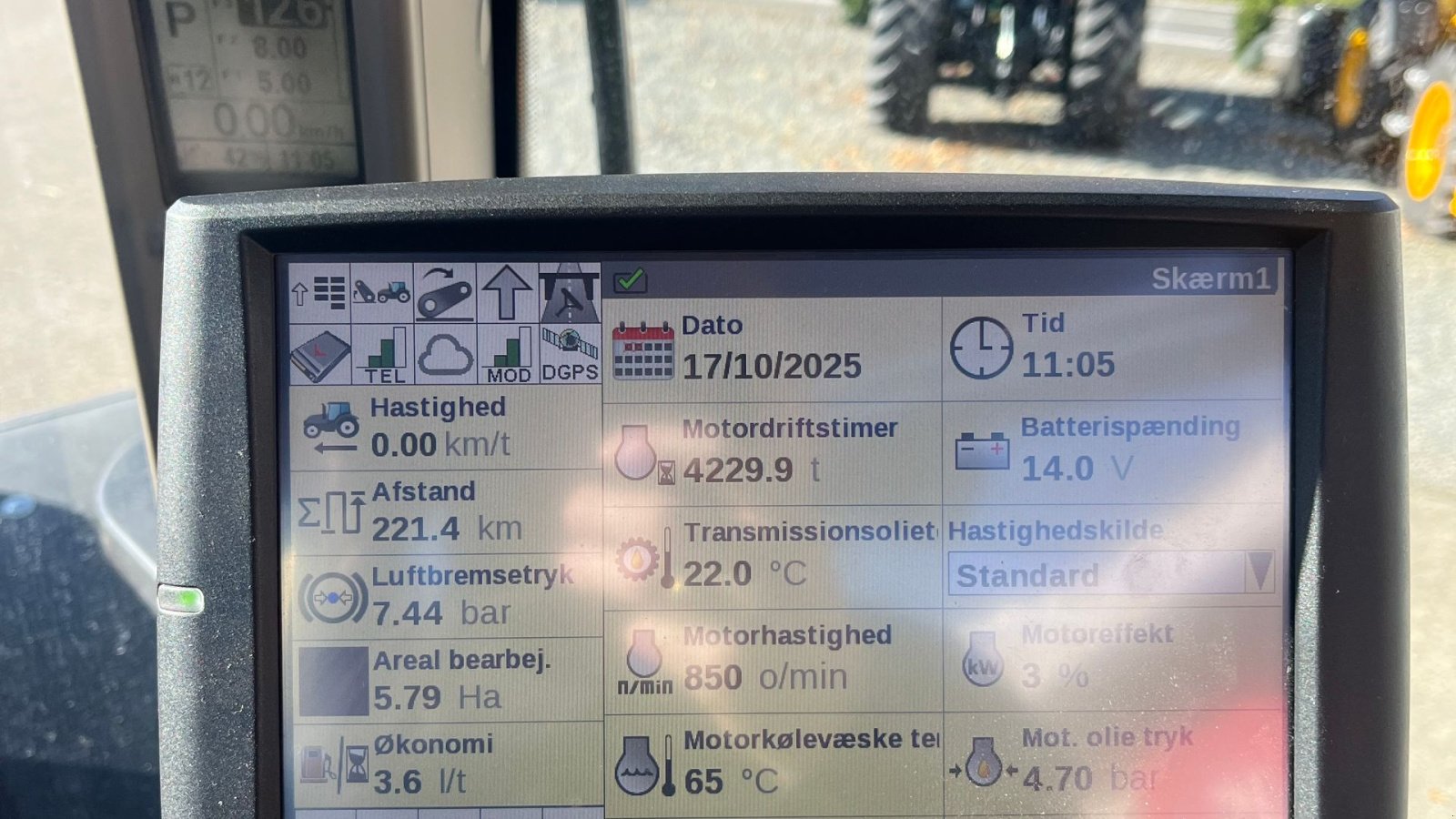 Traktor of the type Case IH OPTUM 300 CVXDRIVE Traktor., Gebrauchtmaschine in Spøttrup (Picture 13)