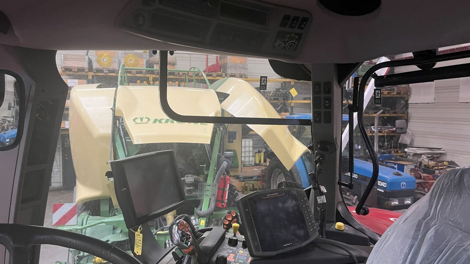 Traktor типа Case IH OPTUM 300 CVXDRIVE, Gebrauchtmaschine в Horsens (Фотография 13)