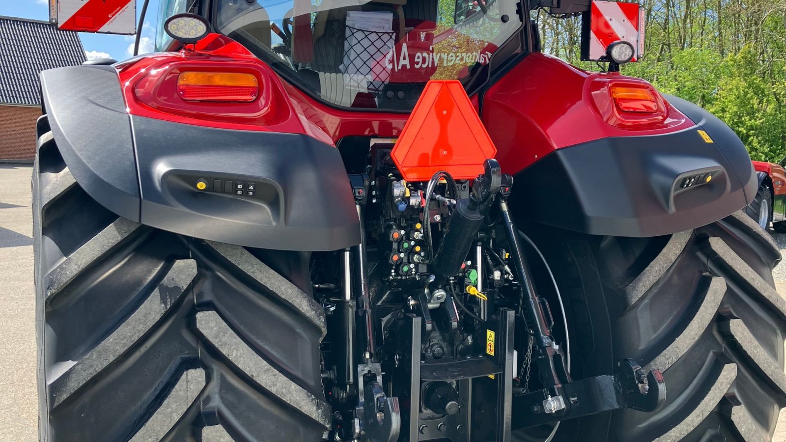 Traktor of the type Case IH OPTUM 340 CVX, Gebrauchtmaschine in Spøttrup (Picture 7)