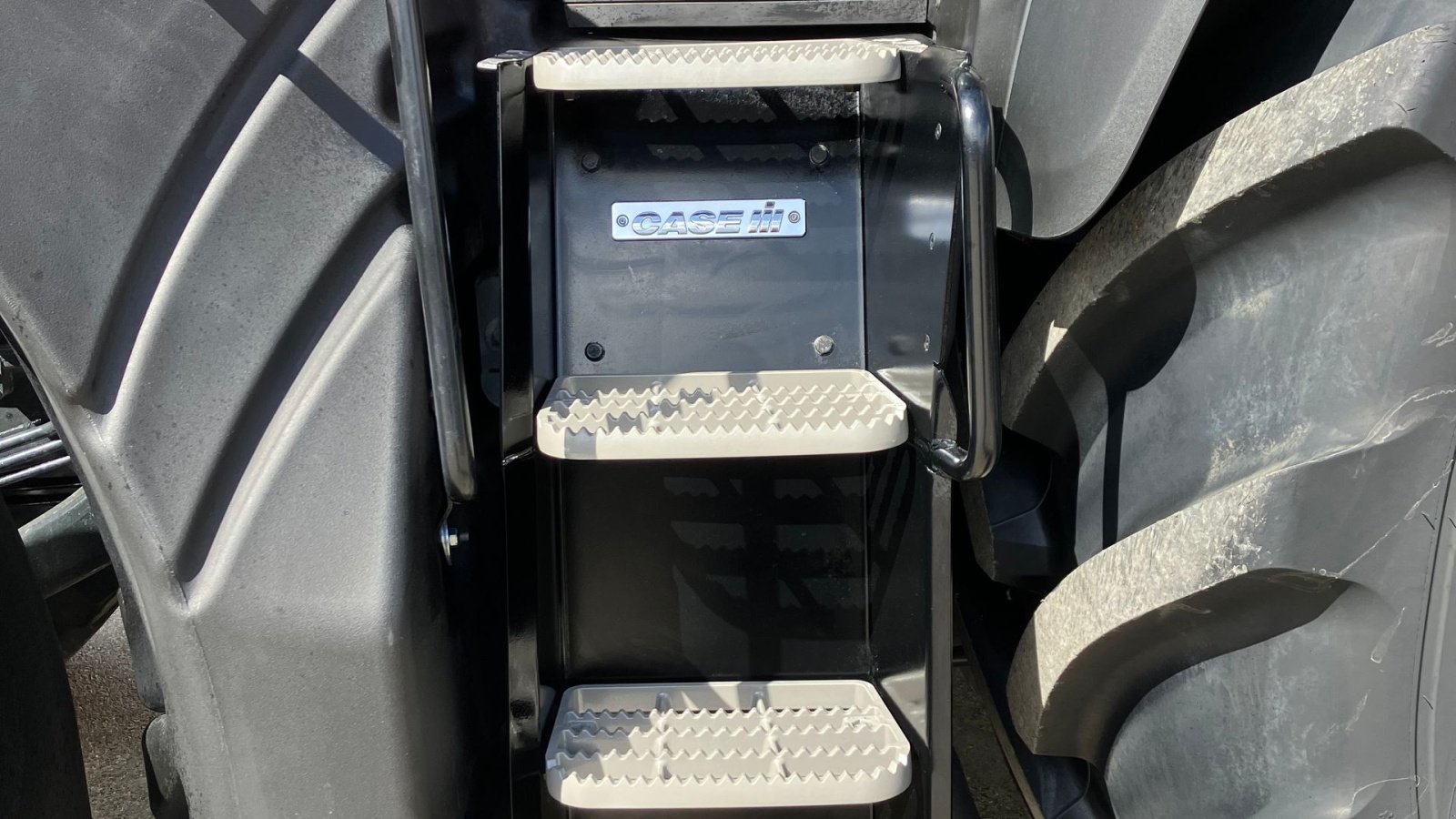 Traktor of the type Case IH OPTUM 340 CVX, Gebrauchtmaschine in Spøttrup (Picture 13)