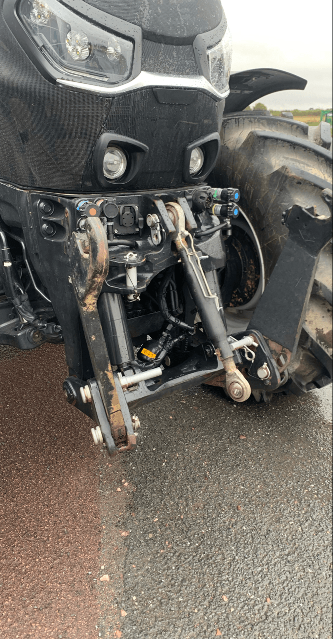 Traktor типа Case IH OPTUM CVX 270, Gebrauchtmaschine в CINTHEAUX (Фотография 5)