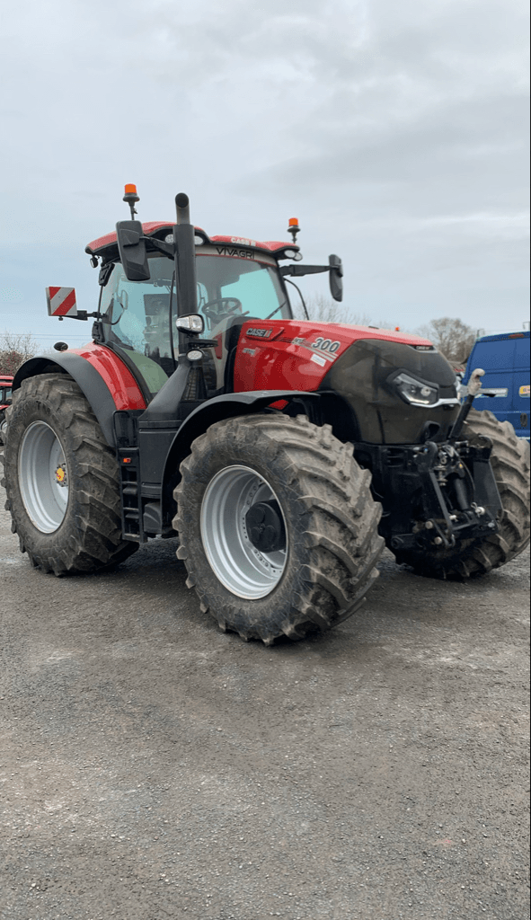Traktor от тип Case IH OPTUM CVX 300 AFS CONNECT, Gebrauchtmaschine в CINTHEAUX (Снимка 3)