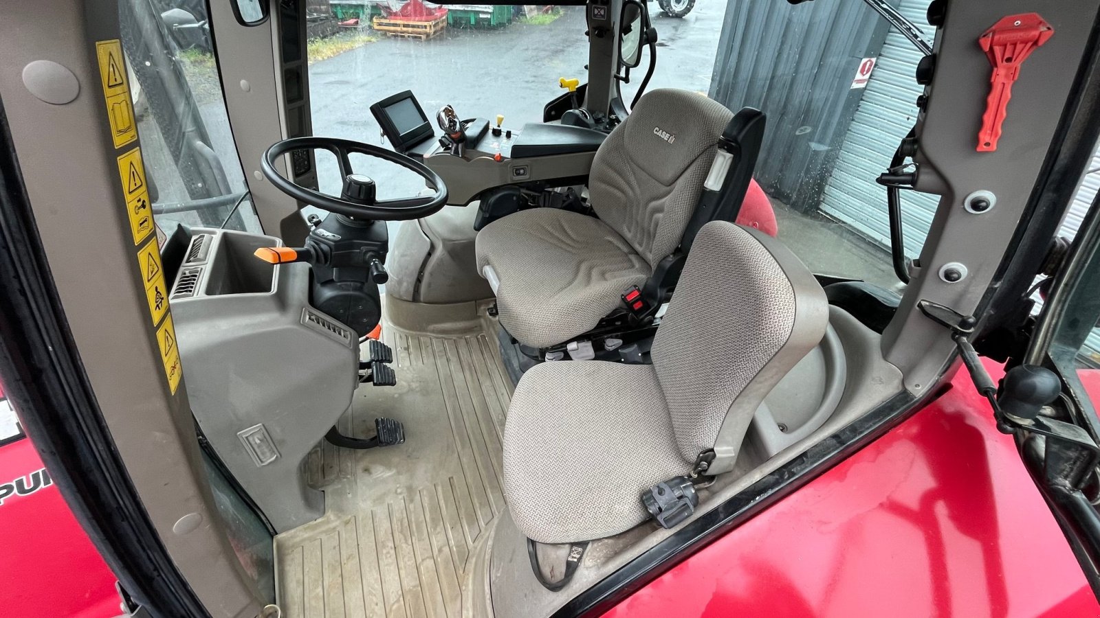 Traktor типа Case IH PUMA 145 CVX, Gebrauchtmaschine в NAINTRE (Фотография 7)