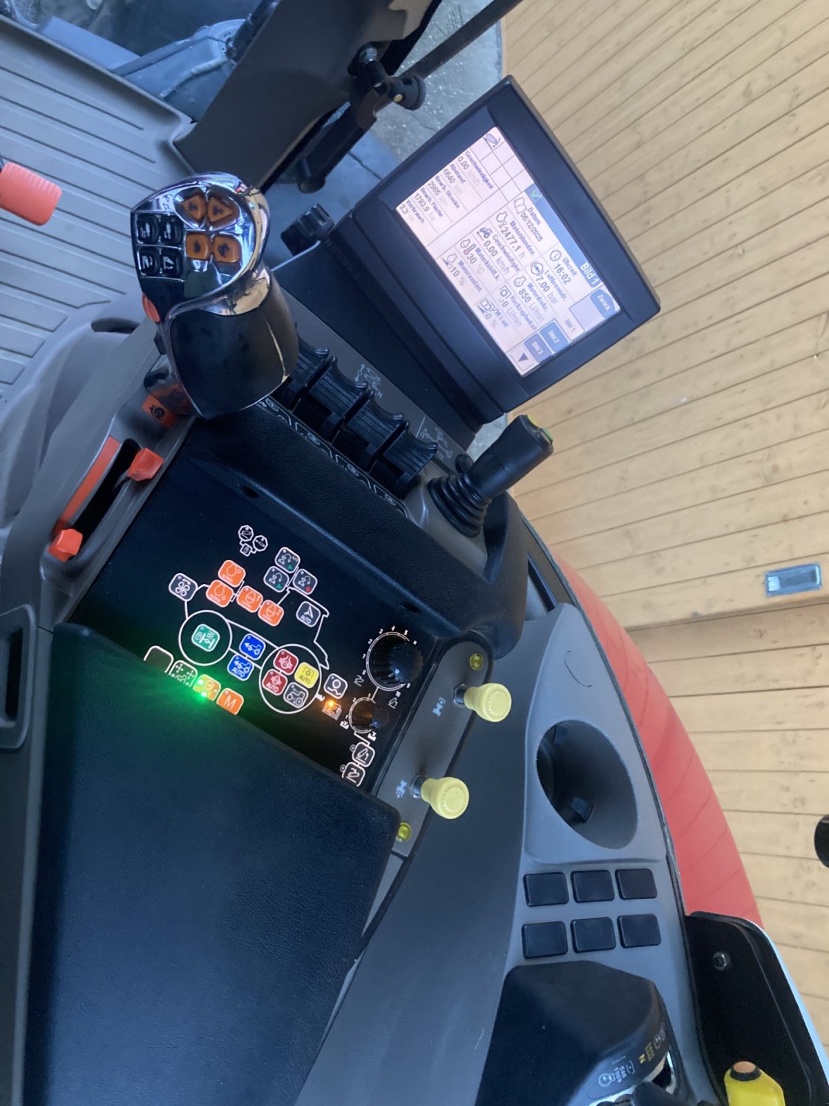 Traktor des Typs Case IH Puma 145 CVX, Gebrauchtmaschine in Geisenhausen (Bild 5)