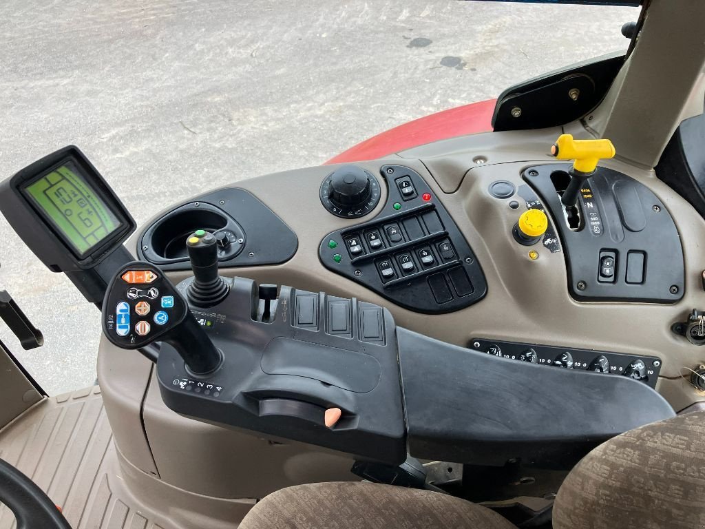 Traktor des Typs Case IH PUMA 155, Gebrauchtmaschine in VIRECOURT (Bild 8)