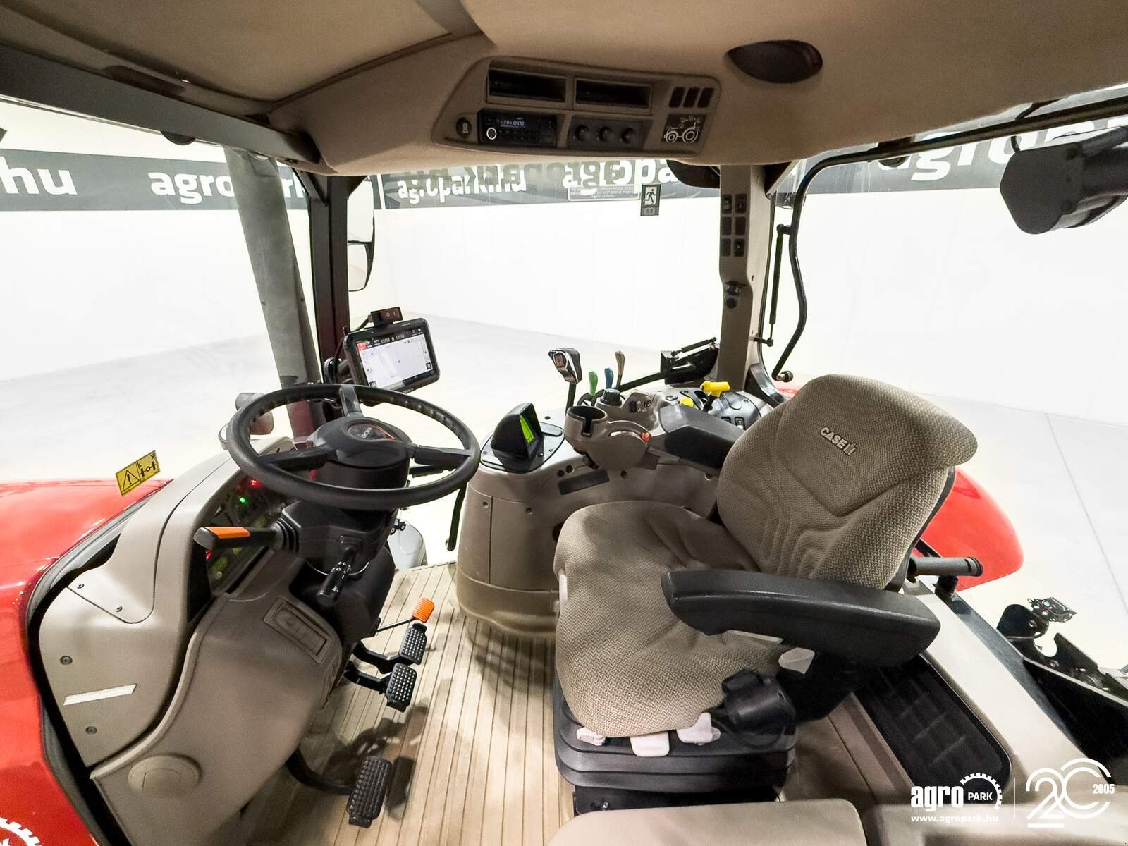 Traktor des Typs Case IH Puma 165 19/6 Powershift 50 km/h, front axle susp., cab susp., full RTK, Michelin tires, Gebrauchtmaschine in Csengele (Bild 8)
