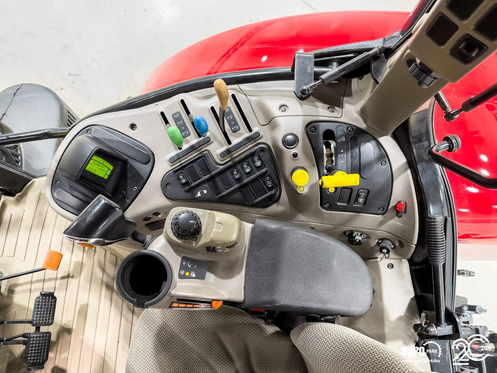 Traktor des Typs Case IH Puma 165 19/6 Powershift 50 km/h, front axle susp., cab susp., full RTK, Michelin tires, Gebrauchtmaschine in Csengele (Bild 9)