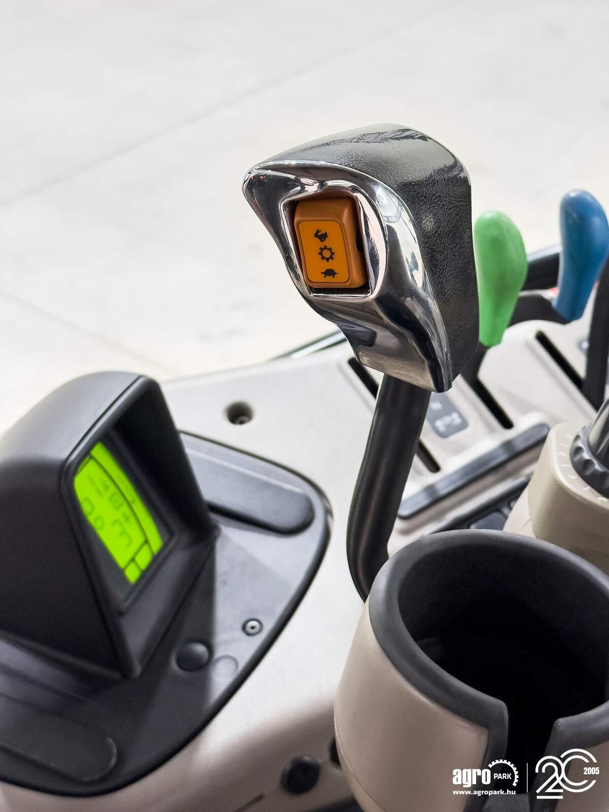 Traktor des Typs Case IH Puma 165 19/6 Powershift 50 km/h, front axle susp., cab susp., full RTK, Michelin tires, Gebrauchtmaschine in Csengele (Bild 14)