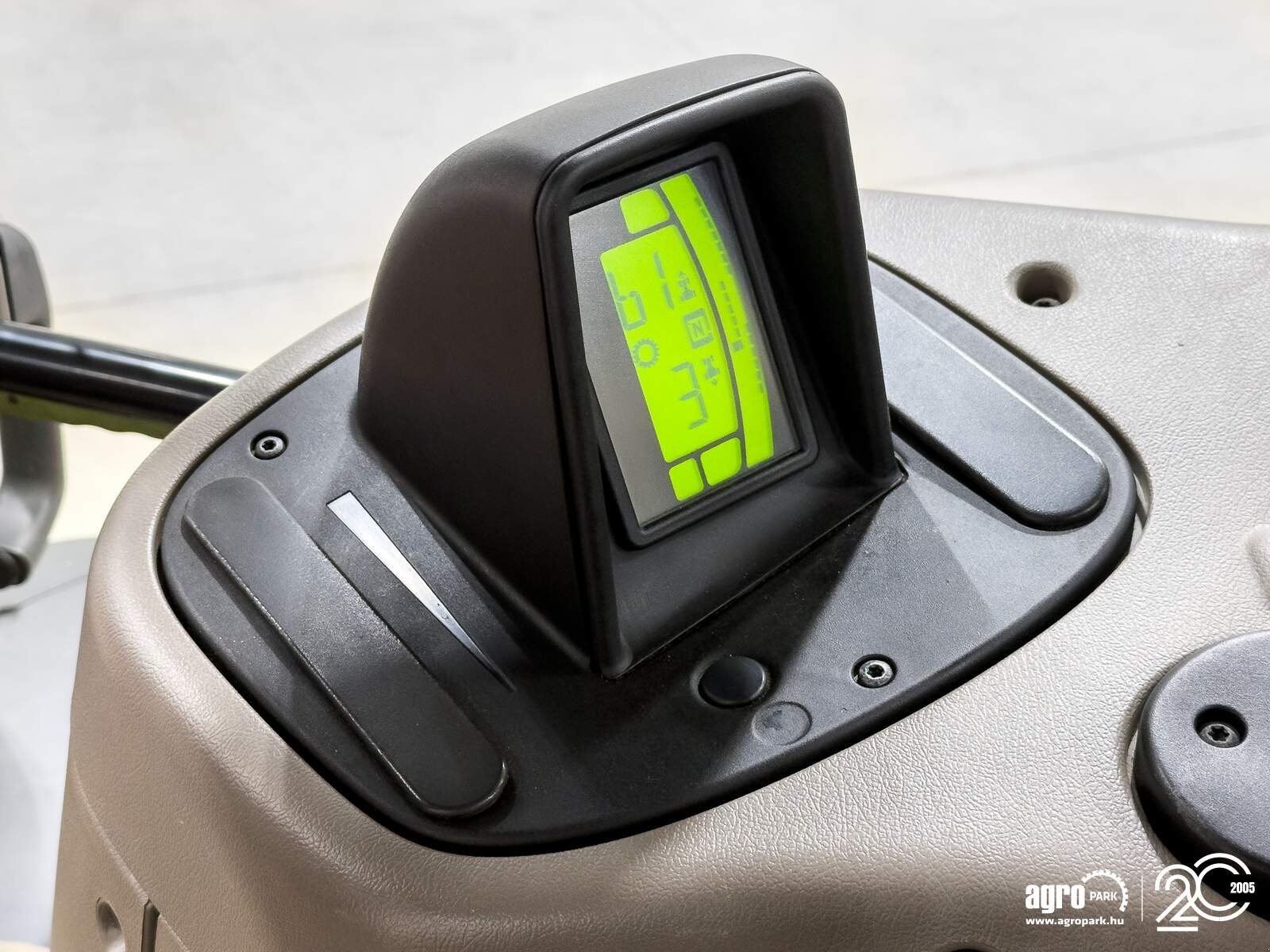 Traktor des Typs Case IH Puma 165 19/6 Powershift 50 km/h, front axle susp., cab susp., full RTK, Michelin tires, Gebrauchtmaschine in Csengele (Bild 18)