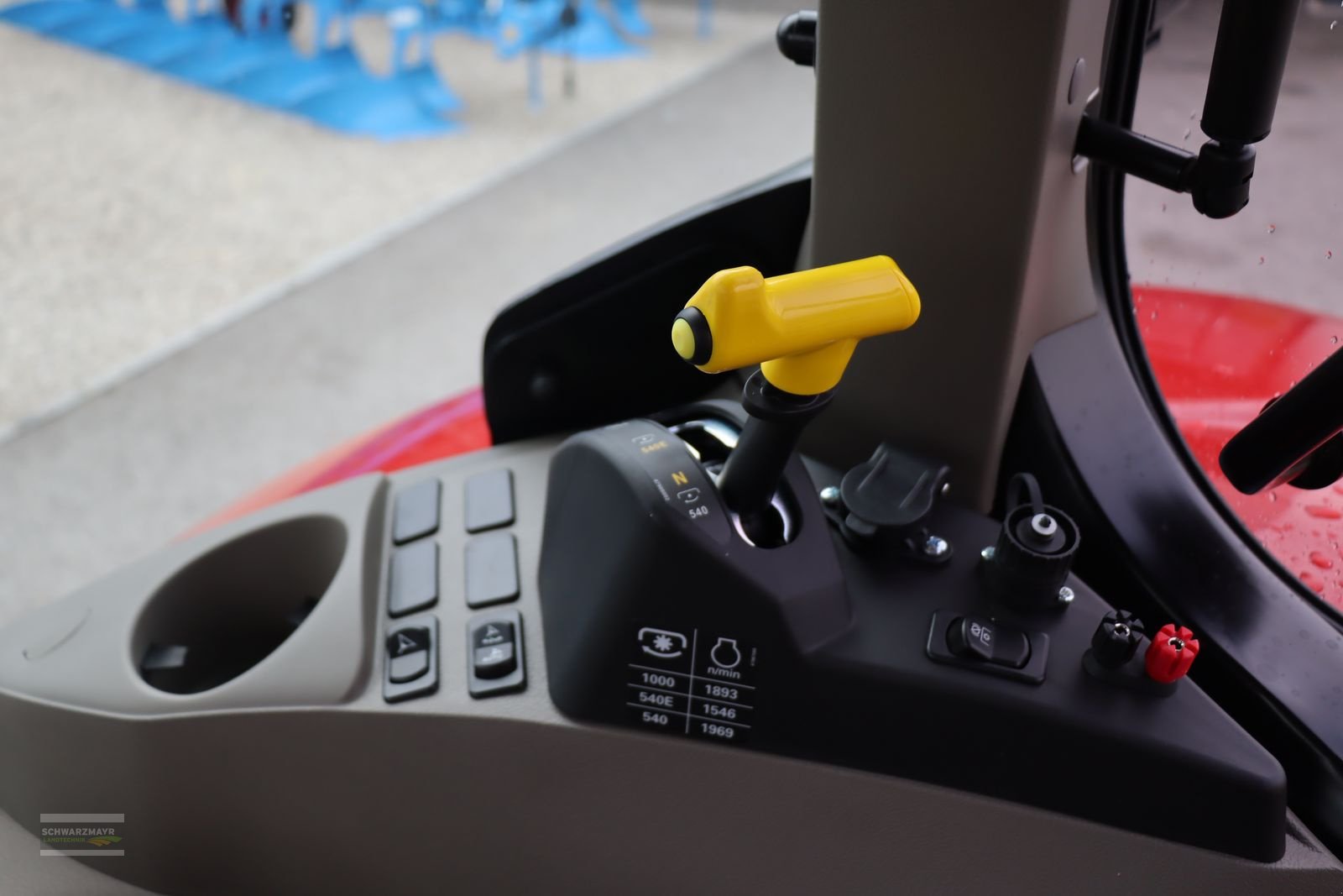 Traktor of the type Case IH Puma 165 CVX, Neumaschine in Aurolzmünster (Picture 18)