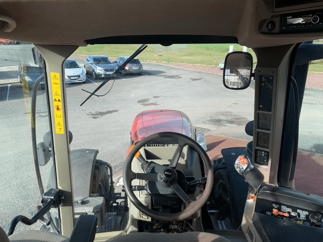 Traktor van het type Case IH PUMA 165 MULTICONTROLLER, Gebrauchtmaschine in CINTHEAUX (Foto 8)