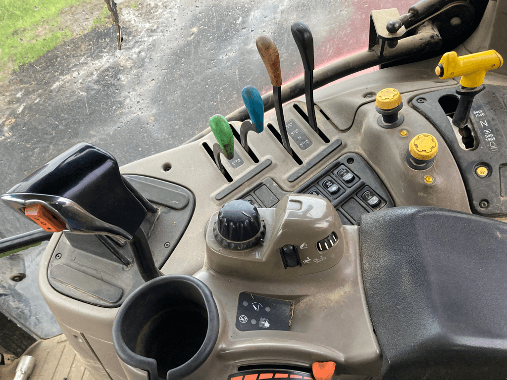 Traktor du type Case IH PUMA 165 X, Gebrauchtmaschine en TREMEUR (Photo 4)