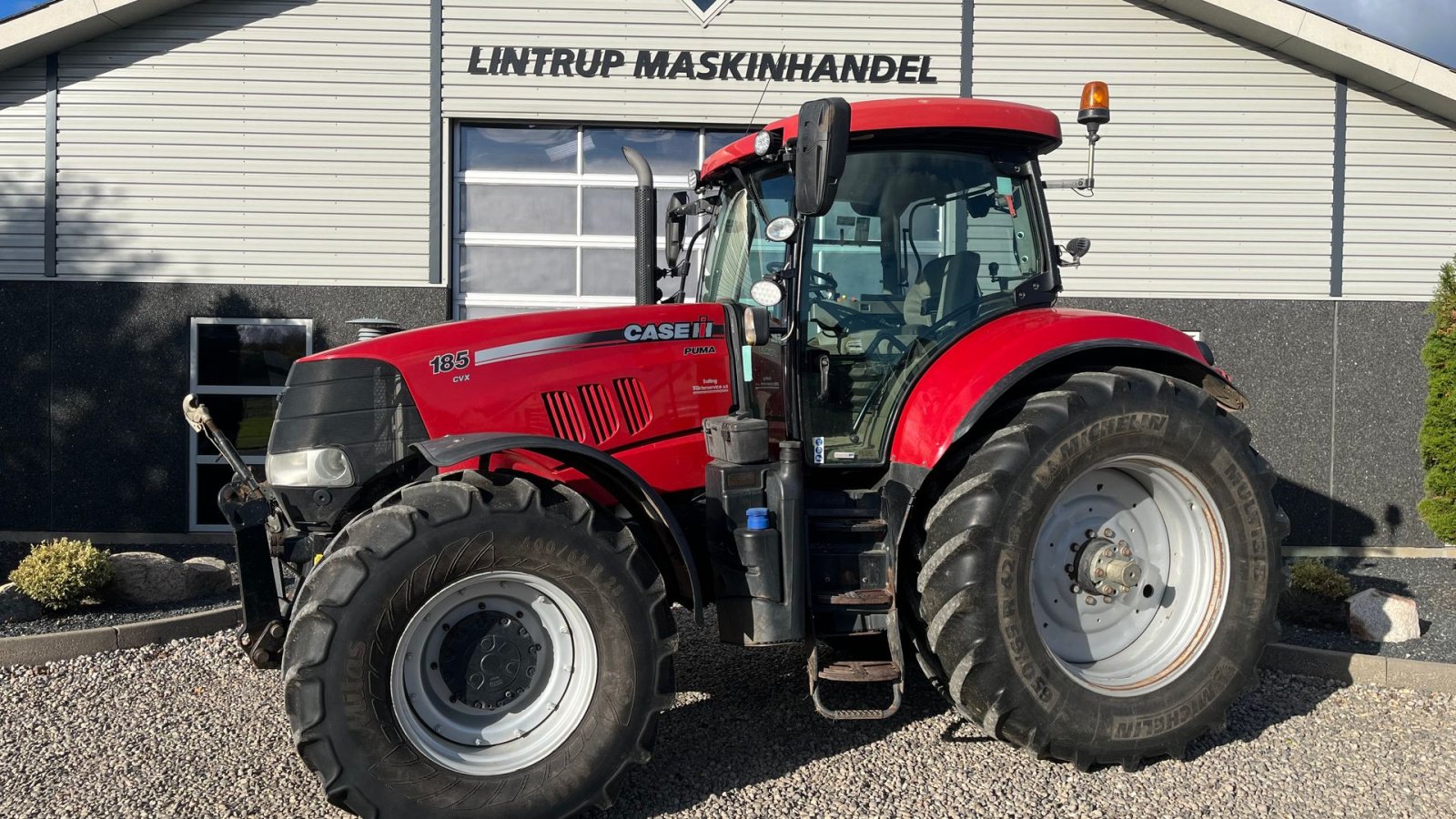 Traktor Türe ait Case IH PUMA 185 CVX Med frontlift RED Model, Gebrauchtmaschine içinde Lintrup (resim 1)