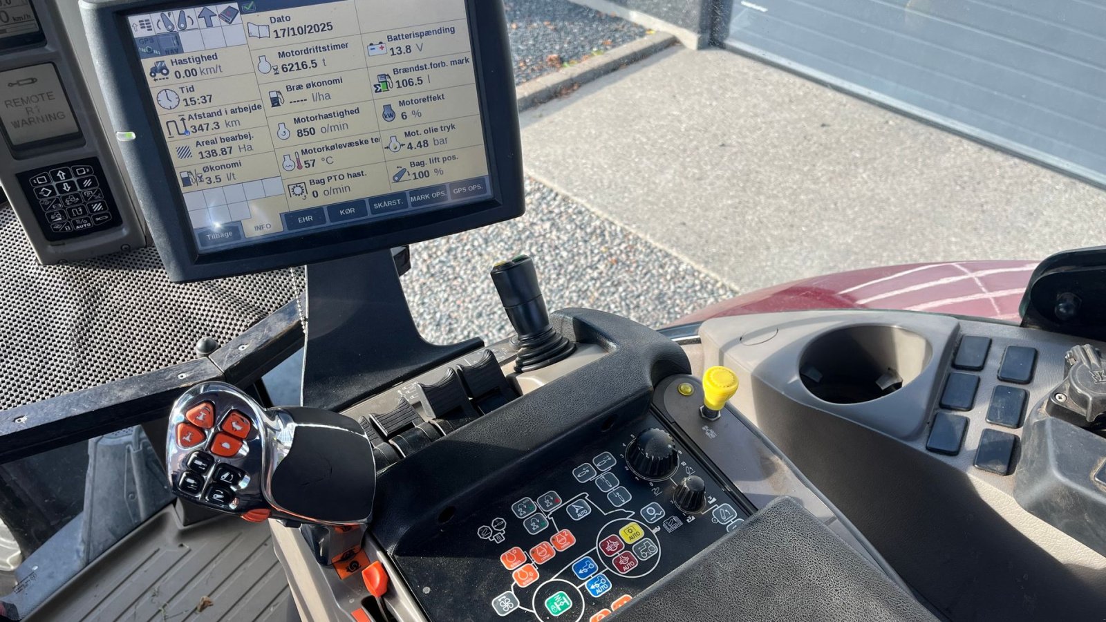 Traktor Türe ait Case IH PUMA 185 CVX Med frontlift RED Model, Gebrauchtmaschine içinde Lintrup (resim 10)