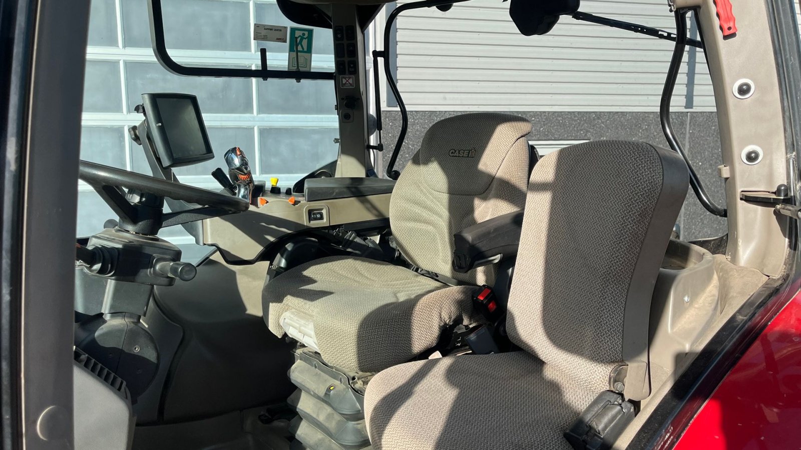 Traktor Türe ait Case IH PUMA 185 CVX Med frontlift RED Model, Gebrauchtmaschine içinde Lintrup (resim 7)