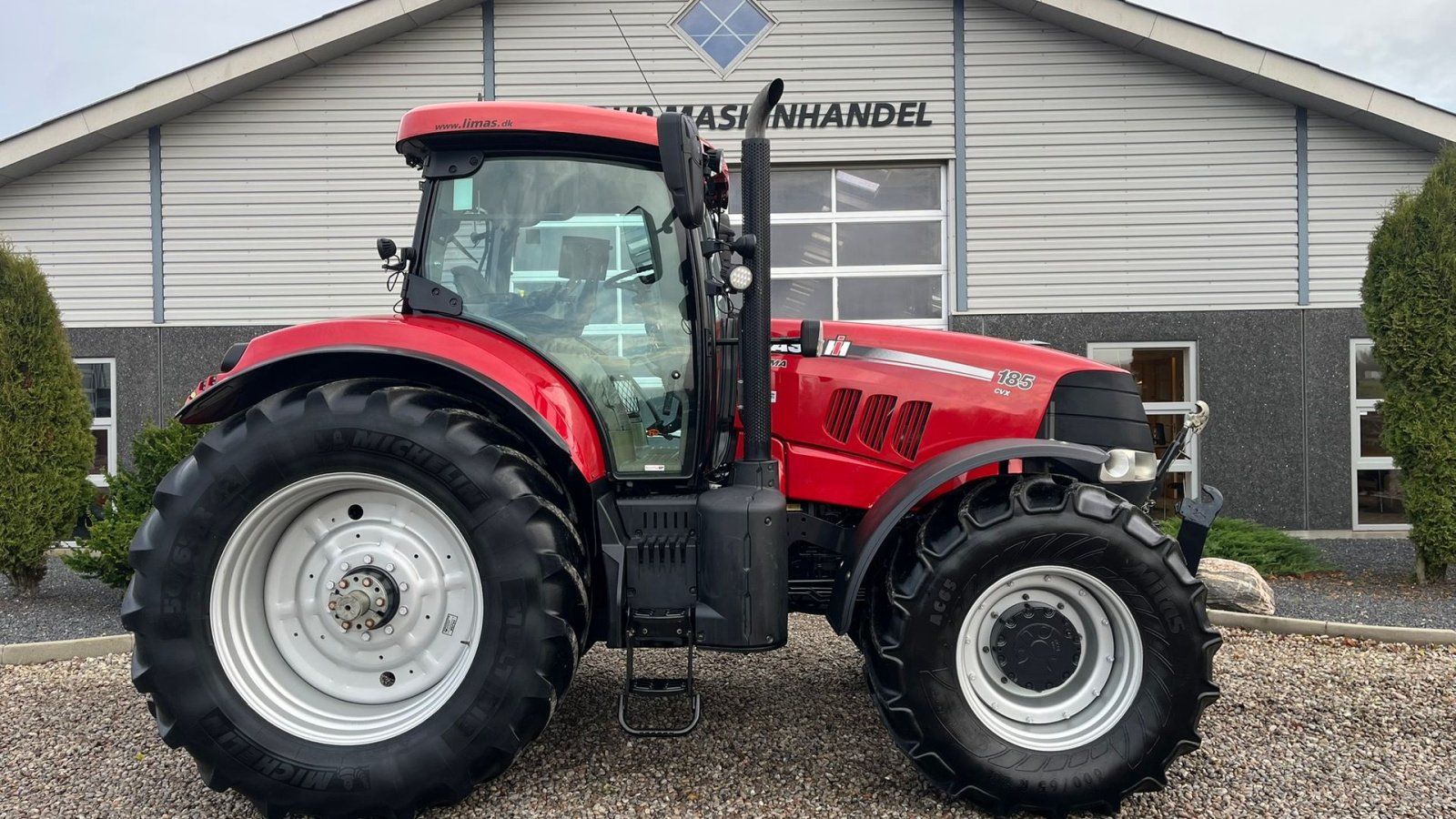 Traktor typu Case IH PUMA 185 CVX Med frontlift RED Model, Gebrauchtmaschine w Lintrup (Zdjęcie 11)