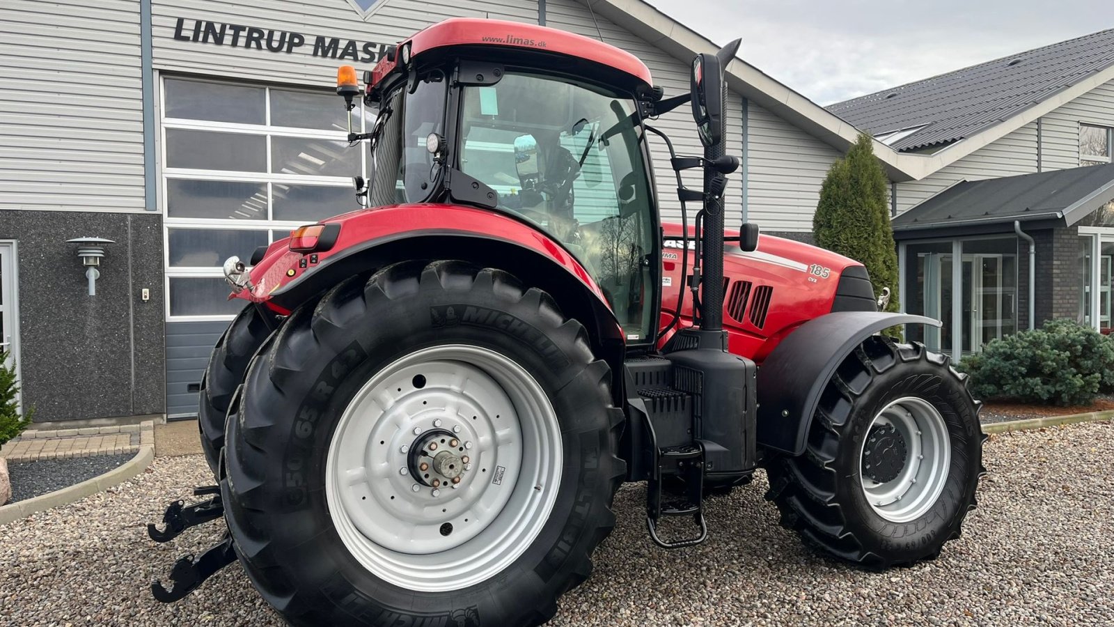 Traktor typu Case IH PUMA 185 CVX Med frontlift RED Model, Gebrauchtmaschine w Lintrup (Zdjęcie 16)