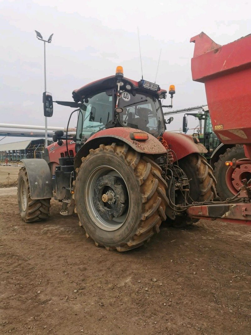 Traktor des Typs Case IH Puma 220 CVX, Gebrauchtmaschine in Bevern (Bild 4)