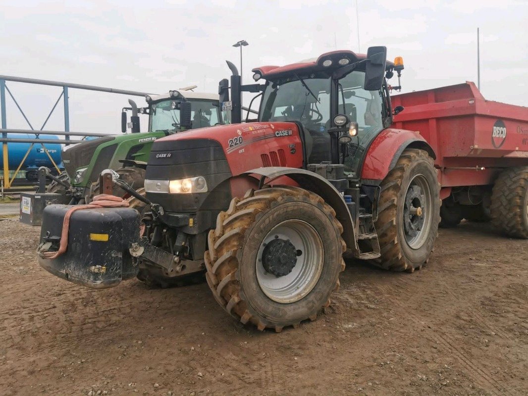 Traktor des Typs Case IH Puma 220 CVX, Gebrauchtmaschine in Bevern (Bild 2)