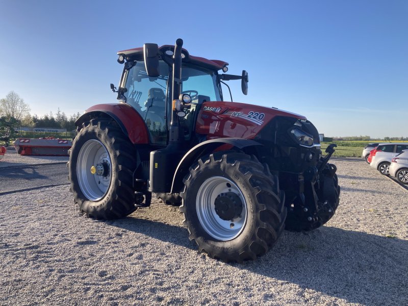 Traktor типа Case IH PUMA 220, Gebrauchtmaschine в CINTHEAUX
