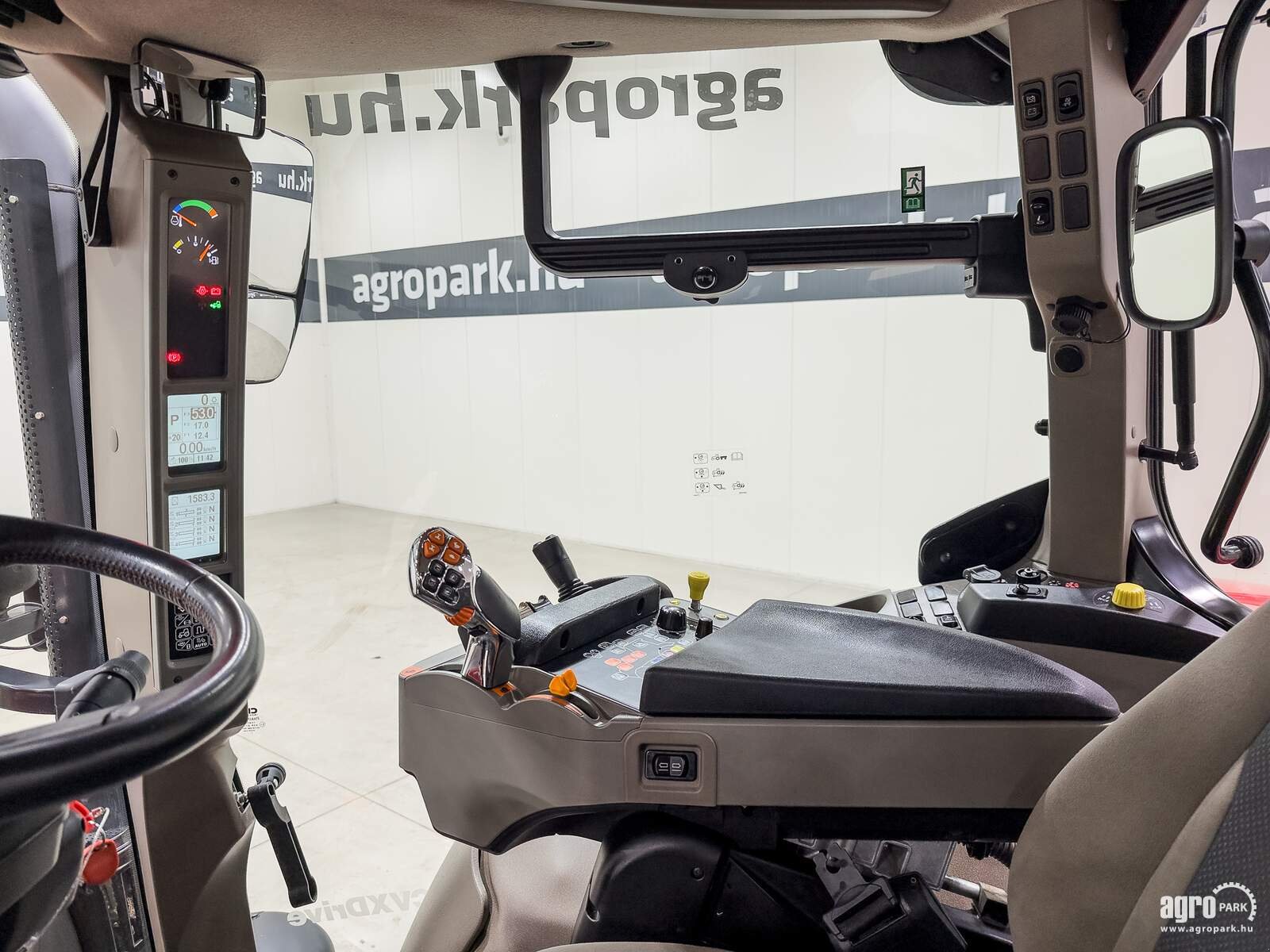 Traktor des Typs Case IH PUMA 240 CVX, Gebrauchtmaschine in Csengele (Bild 12)