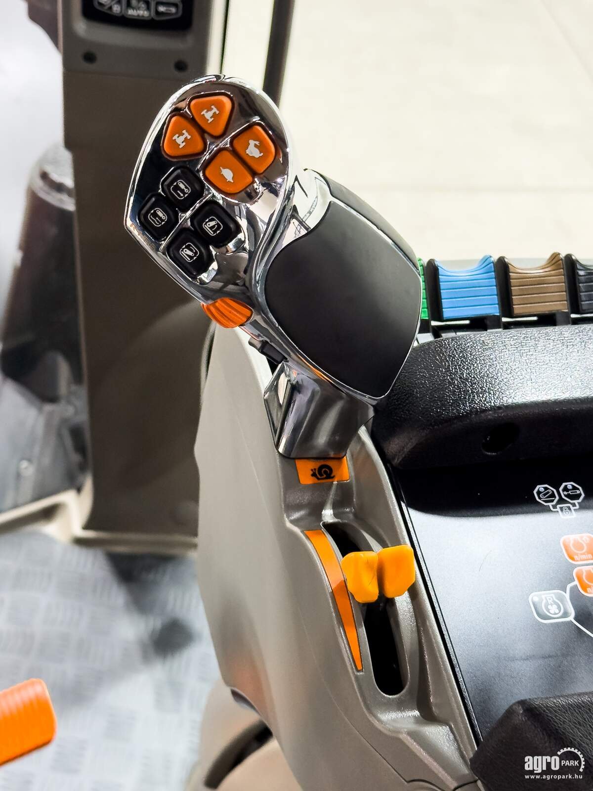 Traktor des Typs Case IH PUMA 240 CVX, Gebrauchtmaschine in Csengele (Bild 13)