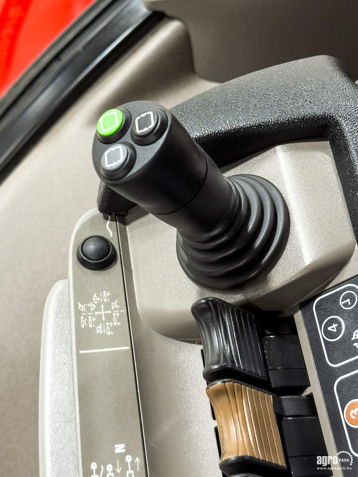 Traktor des Typs Case IH PUMA 240 CVX, Gebrauchtmaschine in Csengele (Bild 14)