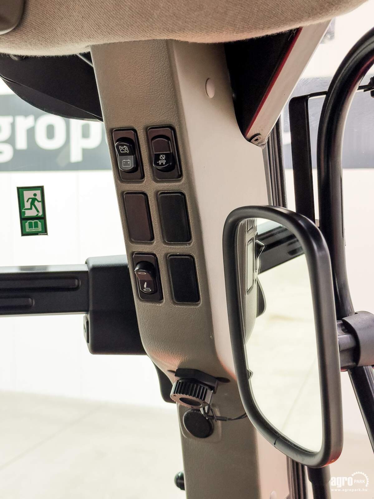 Traktor des Typs Case IH PUMA 240 CVX, Gebrauchtmaschine in Csengele (Bild 20)