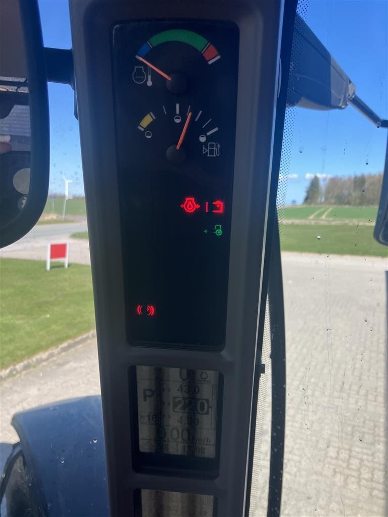 Traktor of the type Case IH PUMA 240 CVXDRIVE, Gebrauchtmaschine in Hurup Thy (Picture 11)