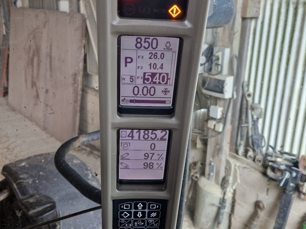 Traktor of the type Case IH PUMA CVX 130, Gebrauchtmaschine in COULVAIN (Picture 2)