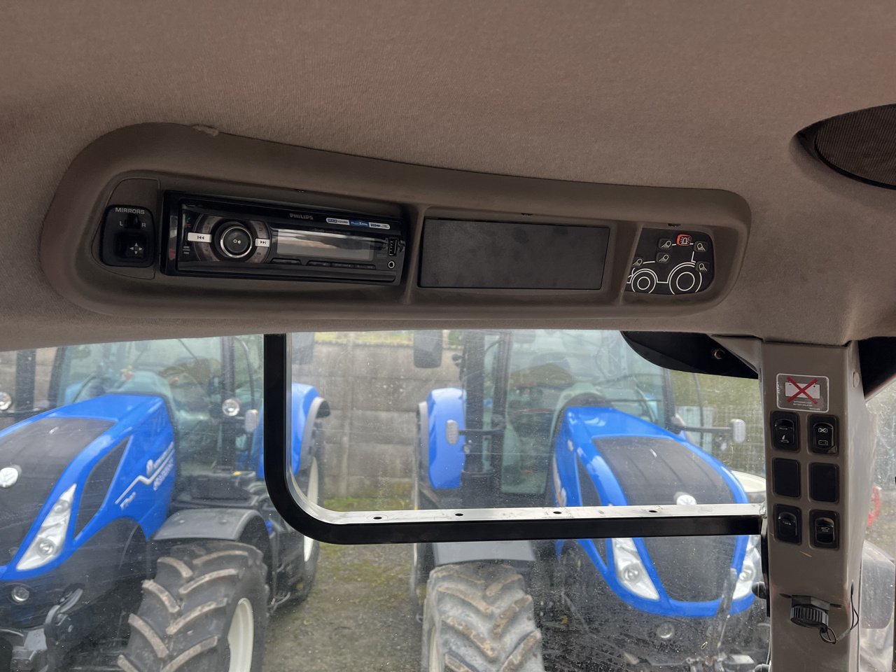 Traktor tipa Case IH PUMA CVX 215, Gebrauchtmaschine u VERT TOULON (Slika 11)