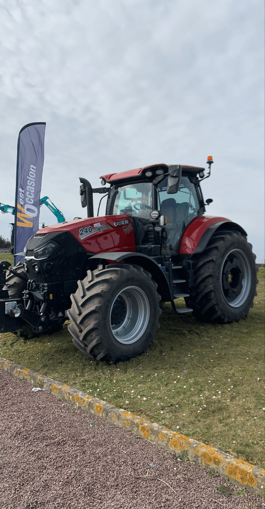 Traktor типа Case IH PUMA CVX 240, Gebrauchtmaschine в CINTHEAUX (Фотография 4)