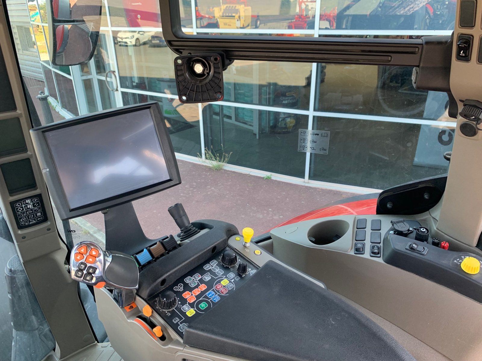 Traktor του τύπου Case IH PUMA CVX 240, Gebrauchtmaschine σε CINTHEAUX (Φωτογραφία 8)