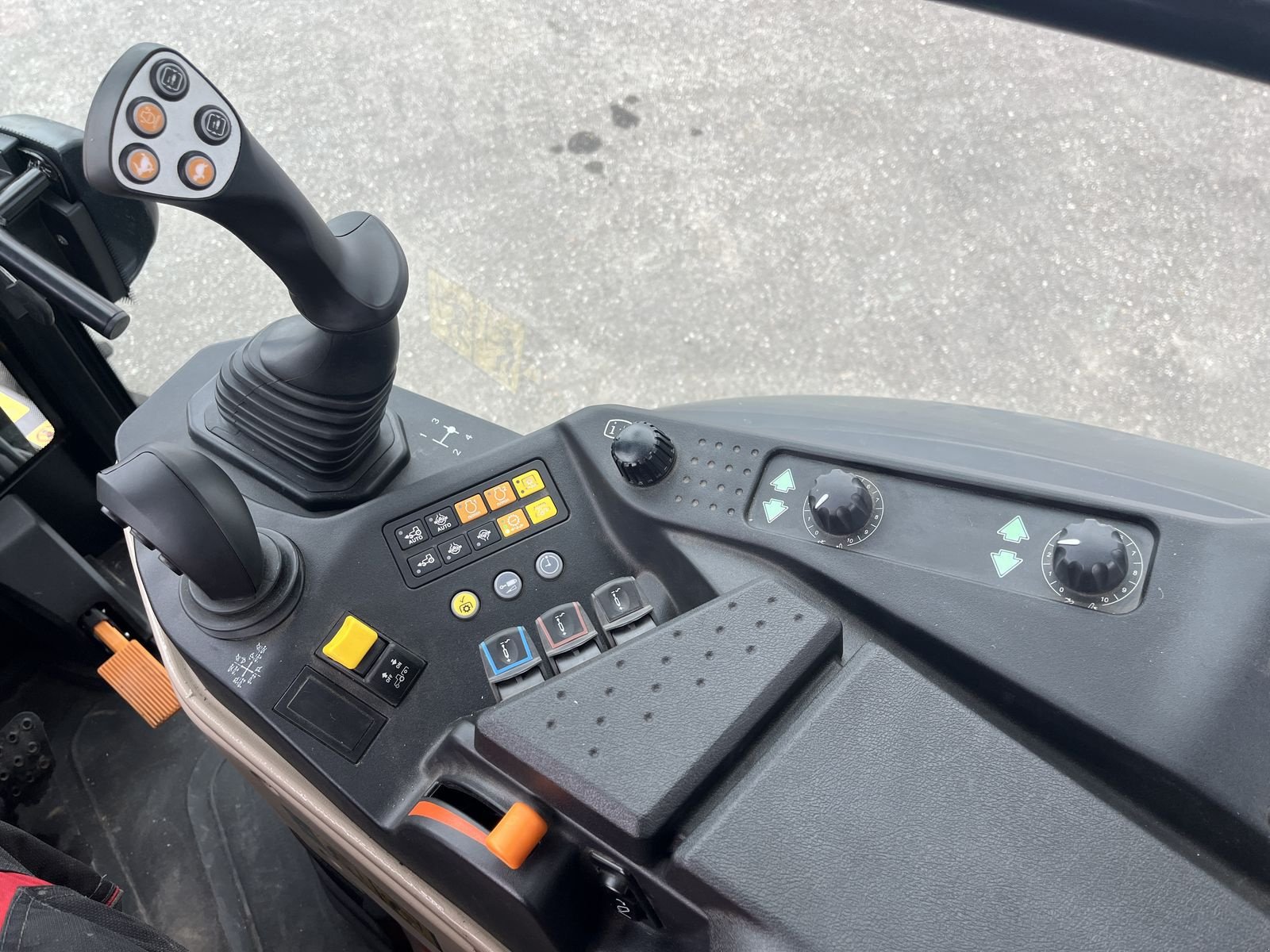 Traktor Türe ait Case IH Quantum 100 F, Neumaschine içinde Harmannsdorf (resim 28)