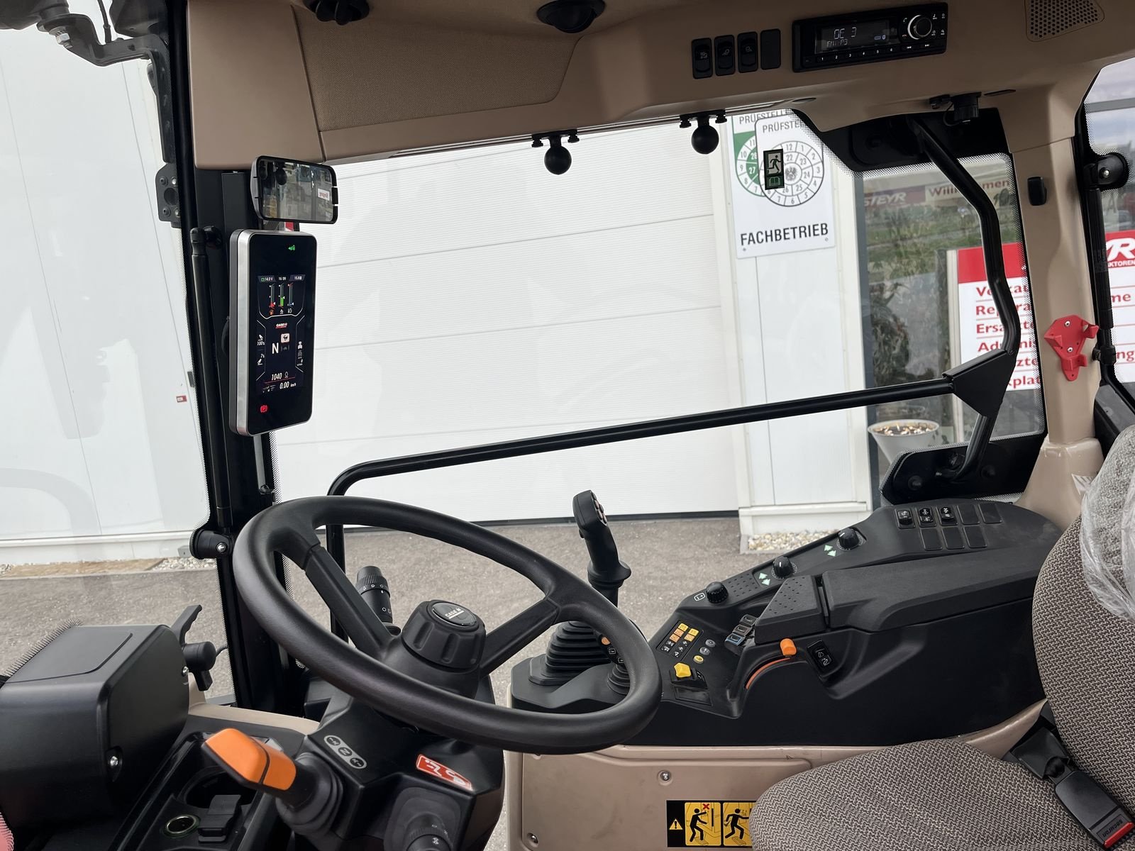 Traktor Türe ait Case IH Quantum 100 F, Neumaschine içinde Harmannsdorf (resim 23)