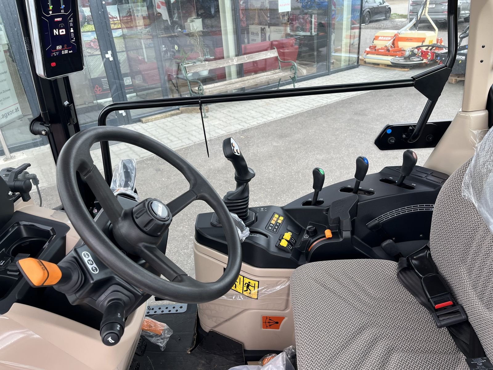 Traktor del tipo Case IH QUANTUM 80N, Neumaschine In Harmannsdorf (Immagine 17)