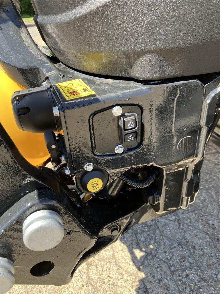 Traktor от тип Case IH Quantum 80N, Gebrauchtmaschine в Spøttrup (Снимка 12)